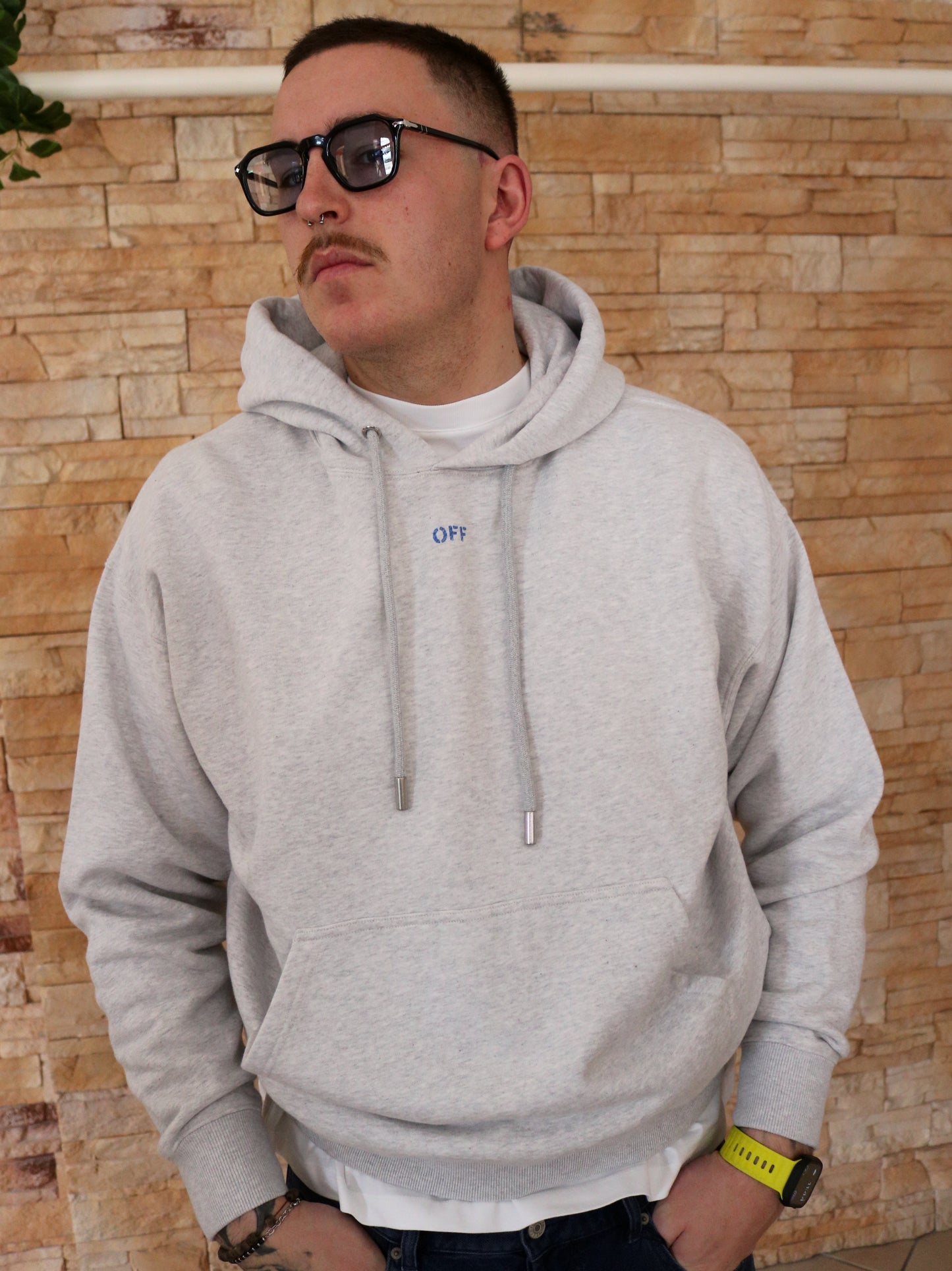 Gray Stencil Arrow Skate